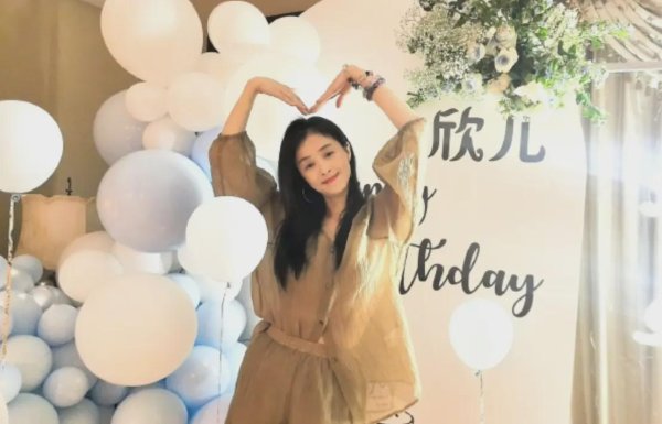 摩根证券 网传任嘉伦将与蒋欣合作《海魂衫》，12集年代戏，配置拉满
